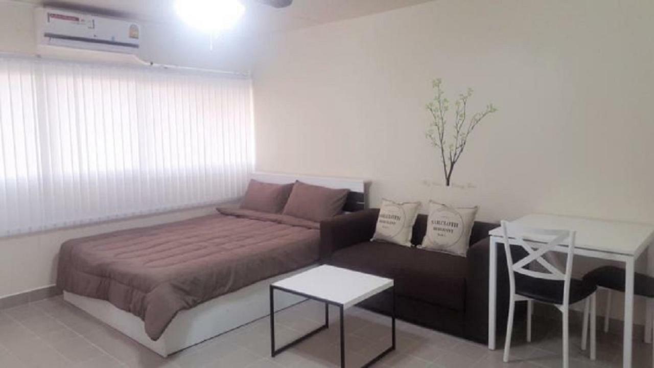 Condo C4 IMPACT Nonthaburi Exterior foto